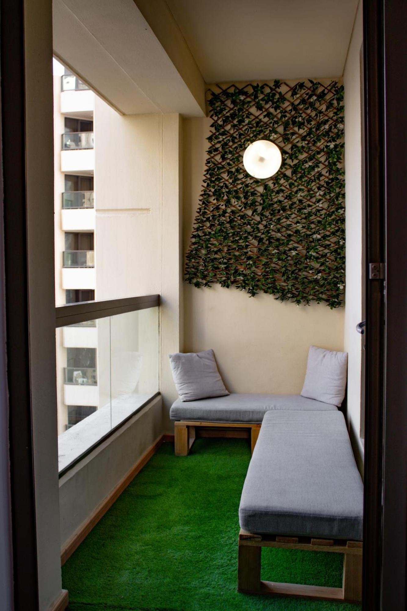 Lunar Hostel 96 Дубай Екстериор снимка